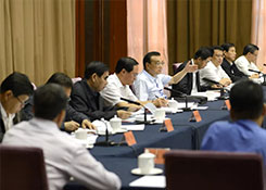 李克强：下一步要更大力度简政、减税、减费，增值税税率“三档变两档”