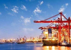 全球十大港口七个在中国，但光有港口就有话语权？