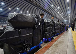 时速超250公里，货运动车组如何改变快速物流渠道格局？