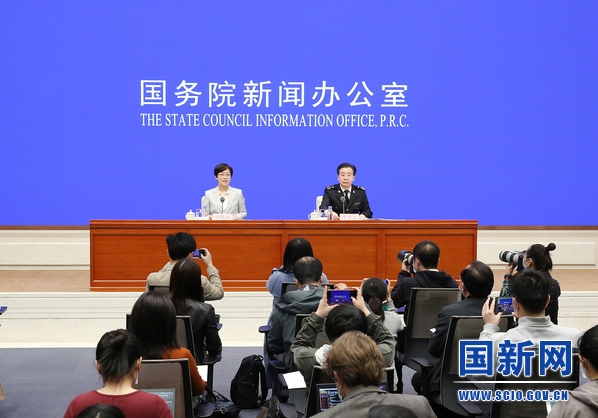 海关总署:一季度,我国货物贸易进出口总值8.47万亿元人民币