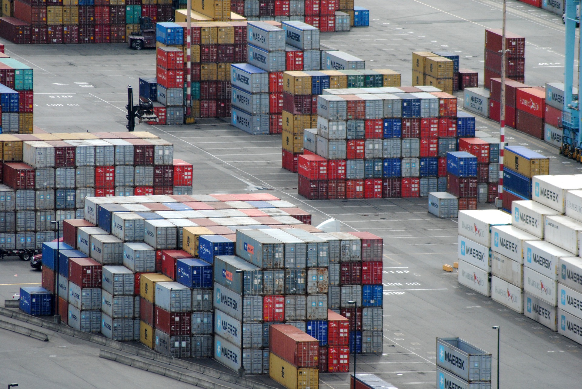 1-8月江苏省外贸进出口增长17.1% 