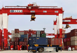 交通运输部：今年以来中国重点监测港口完成货物、集装箱吞吐量同比双增长