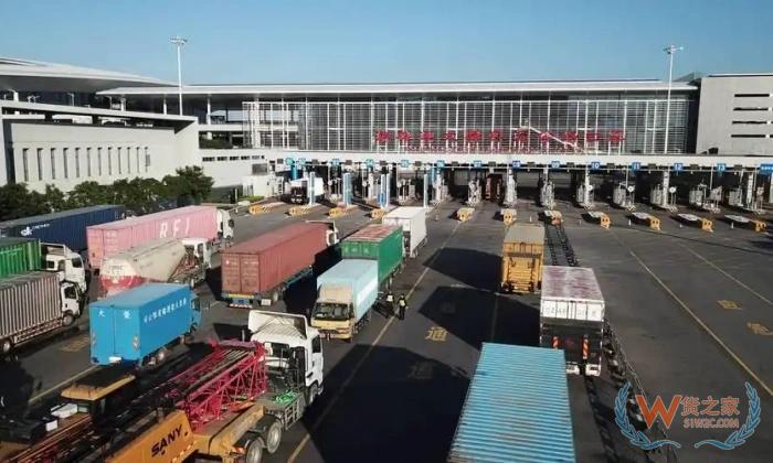 预计在8月15日，深圳皇岗口岸将停止货运功能
